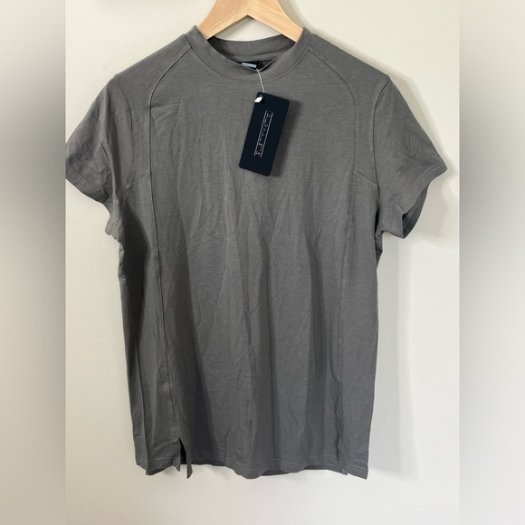 Alphalete T-shirt New with Tags Greenish Gray Size Small - Picture 1 of 7